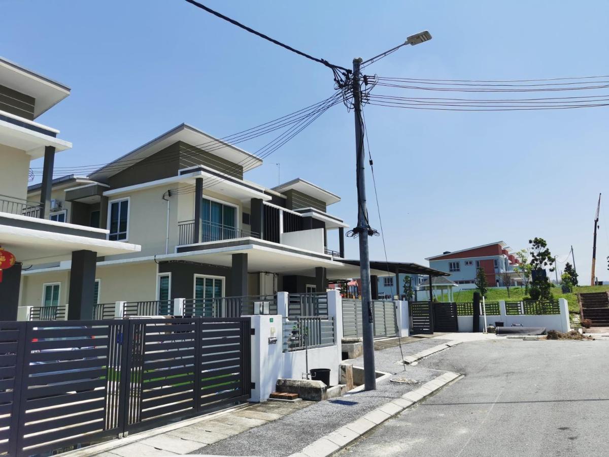 12 Pax New Private Semi-D Green Park Ipoh Homestay Buitenkant foto